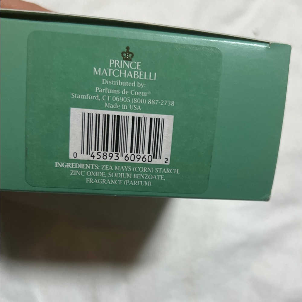 Wind Song Extraordinary Perfumed Dusting Powder by - Green - Picture 4 of 5